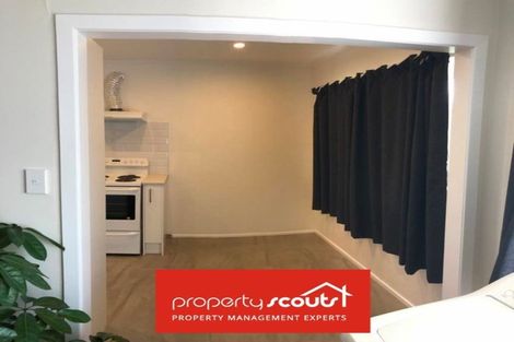Photo of property in 1/70 Flanshaw Road, Te Atatu South, Auckland, 0610