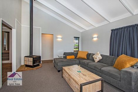 Photo of property in 13 Barclay Place, Te Kamo, Whangarei, 0112