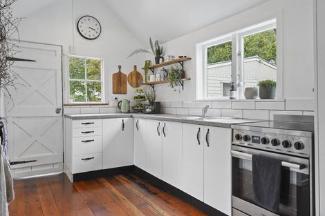 Photo of property in 21 Bethune Street, Featherston, 5710