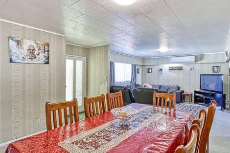 Photo of property in 25 Dewhurst Place, Favona, Auckland, 2024