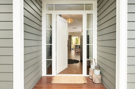 Photo of property in 5 Avocado Lane, Bethlehem, Tauranga, 3110