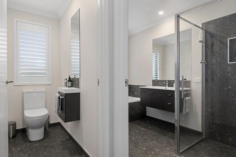 Photo of property in 37 Bert Wall Drive, Omokoroa, 3114