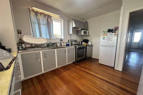 Photo of property in 73 Bayly Road, Blagdon, New Plymouth, 4310