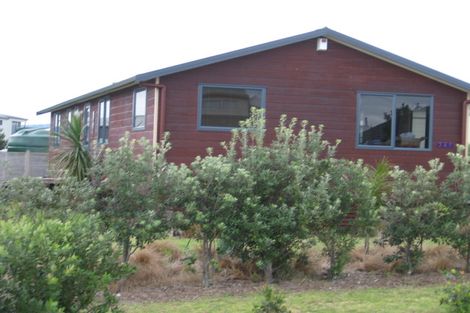 Photo of property in 245 Omaha Drive, Omaha, 0986