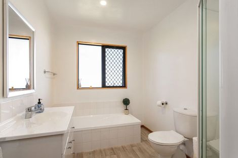 Photo of property in 2 Blencathra Place, Westmorland, Christchurch, 8025