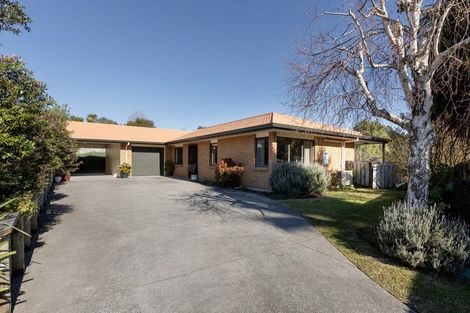 Photo of property in 18 Oteki Park Drive, Welcome Bay, Tauranga, 3112