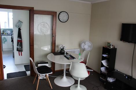 Photo of property in 212 Kaikorai Valley Road, Bradford, Dunedin, 9011