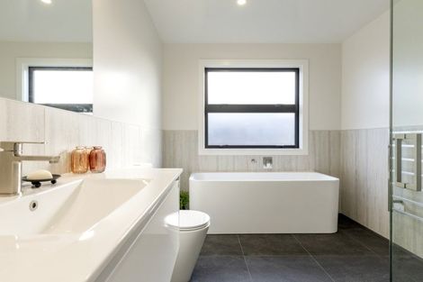 Photo of property in 41 Maunganamu Drive, Wharewaka, Taupo, 3330