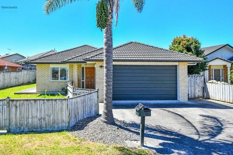 Photo of property in 2 Carisbrook Crescent, Papakura, 2110