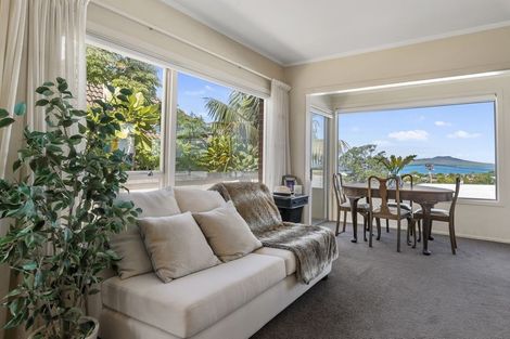 Photo of property in 1/2 Prospect Terrace, Milford, Auckland, 0620