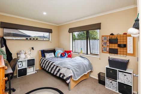 Photo of property in 36 Tennyson Avenue, Kelvin Grove, Palmerston North, 4414