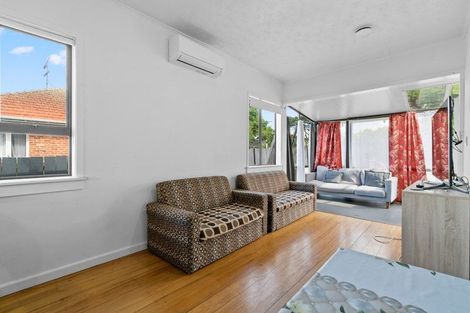 Photo of property in 1/18 Ashlynne Avenue, Papatoetoe, Auckland, 2025
