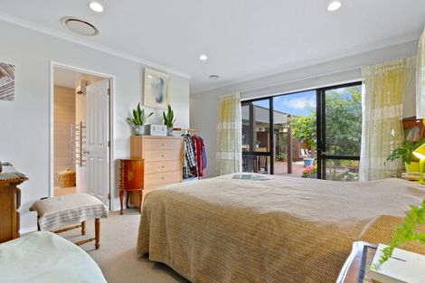 Photo of property in 9 Mohill Place, East Tamaki Heights, Auckland, 2016