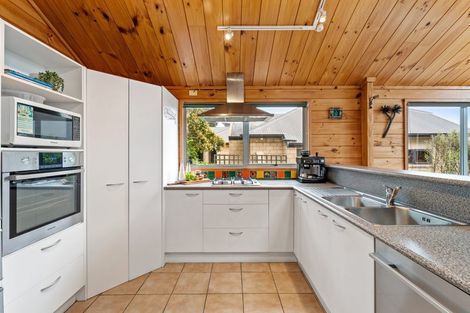 Photo of property in 38 Pacific Parade, Army Bay, Whangaparaoa, 0930