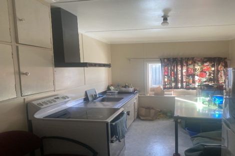 Photo of property in 43 Young Street, New Plymouth, 4310