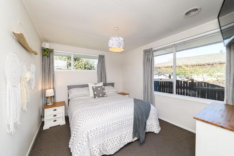 Photo of property in 91 Apollo Parade, Milson, Palmerston North, 4414