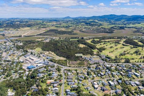 Photo of property in 5 Heather Street, Mangawhai Heads, Mangawhai, 0505