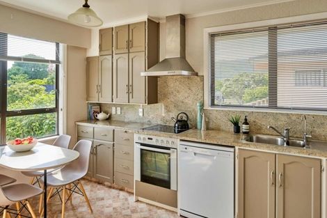 Photo of property in 41 Wai-iti Crescent, Woburn, Lower Hutt, 5010