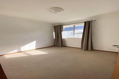 Photo of property in 21 Sequoia Place, Sunnynook, Auckland, 0620
