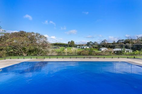Photo of property in 43e Terry Smyth Drive, Kumeu, 0892