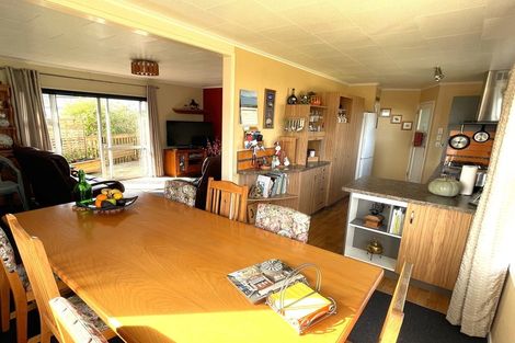 Photo of property in 66 Richmond Avenue, Richmond Heights, Taupo, 3330