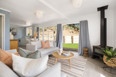 Photo of property in 8 Signal Street, Foxton Beach, Foxton, 4815