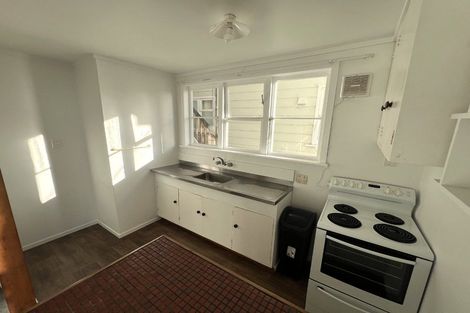 Photo of property in 3 Maarama Crescent, Aro Valley, Wellington, 6021