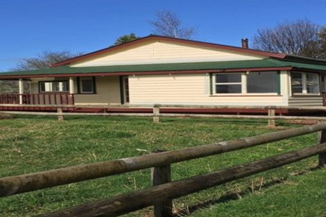 Photo of property in 975 Paerata Road, Paerata, Pukekohe, 2676