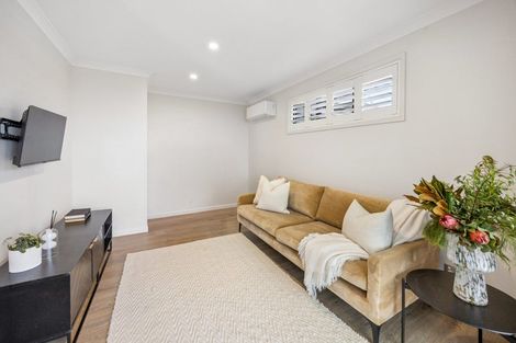 Photo of property in 14 Kahika Grove, Huapai, Kumeu, 0810