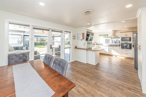 Photo of property in 50 Fitzherbert Avenue, Tawhero, Whanganui, 4501