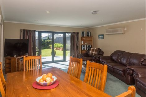 Photo of property in 18 Millibrook Place, Tinwald, Ashburton, 7700