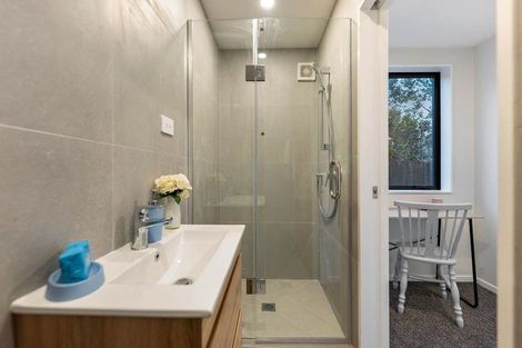 Photo of property in 4202e Great North Road, Glendene, Auckland, 0602