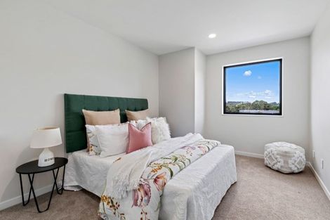 Photo of property in 45 Sunnyheights Road, Orewa, 0931