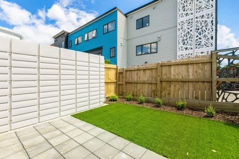 Photo of property in 1/3234 Great North Road, New Lynn, Auckland, 0600