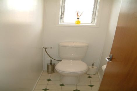 Photo of property in 1/152 Manuka Road, Bayview, Auckland, 0629