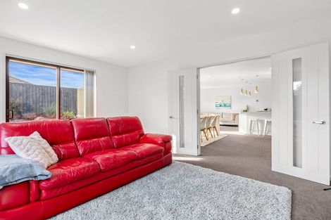 Photo of property in 89 Rannoch Drive, Broomfield, Christchurch, 8042