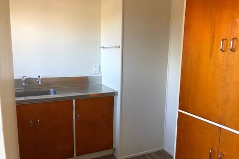 Photo of property in 2/21a Landscape Road, Papatoetoe, Auckland, 2025