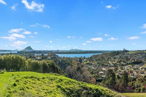 Photo of property in 1 Te Auhi Way, Welcome Bay, Tauranga, 3112