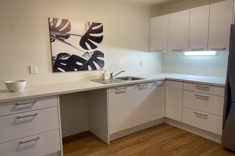 Photo of property in 77a The Parade, Bucklands Beach, Auckland, 2012