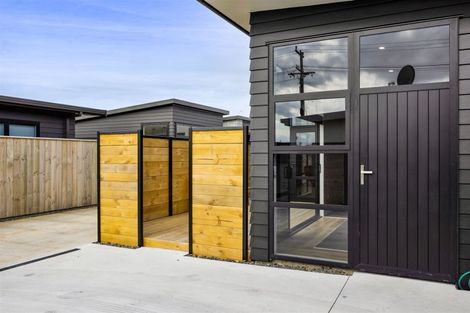 Photo of property in 70a Argyle Street, Hawera, 4610