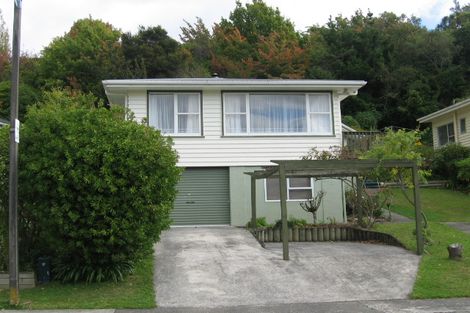 Photo of property in 12 Deller Grove, Silverstream, Upper Hutt, 5019