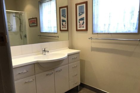 Photo of property in 150 Straven Road, Fendalton, Christchurch, 8014