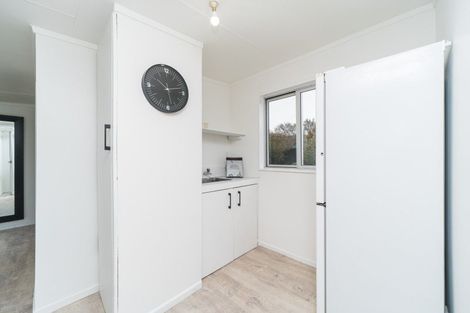 Photo of property in 9 Hinau Place, Cloverlea, Palmerston North, 4412