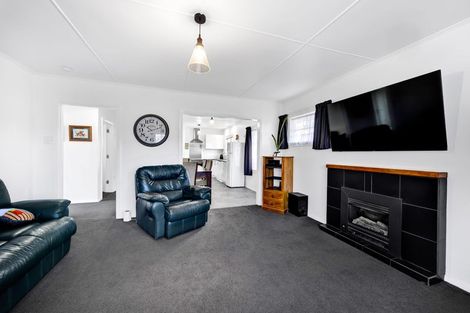 Photo of property in 60 Egmont Street, Hawera, 4610