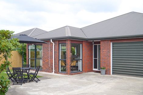 Photo of property in 22a Dunedin Street, Redwood, Christchurch, 8051