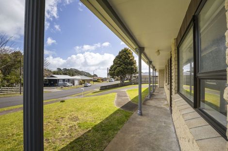 Photo of property in 2 Squire Place, Blagdon, New Plymouth, 4310