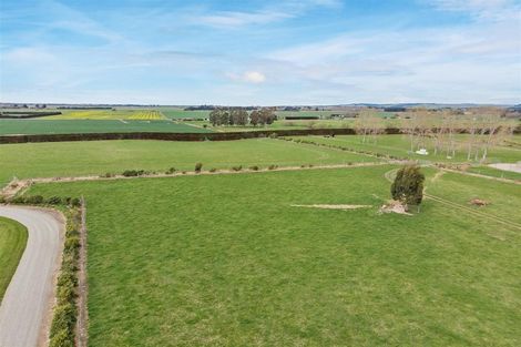 Photo of property in 308 Timaru Road, Waimate, 7978
