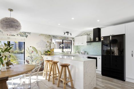 Photo of property in 2/127 Oceanbeach Road, Mount Maunganui, 3116