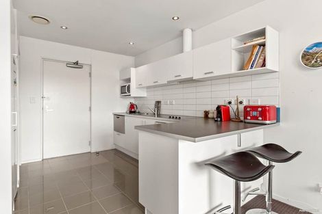 Photo of property in 13b/60 Masons Road, Oteha, Auckland, 0632