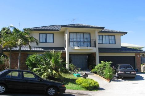 Photo of property in 25 Langana Avenue, Browns Bay, Auckland, 0630